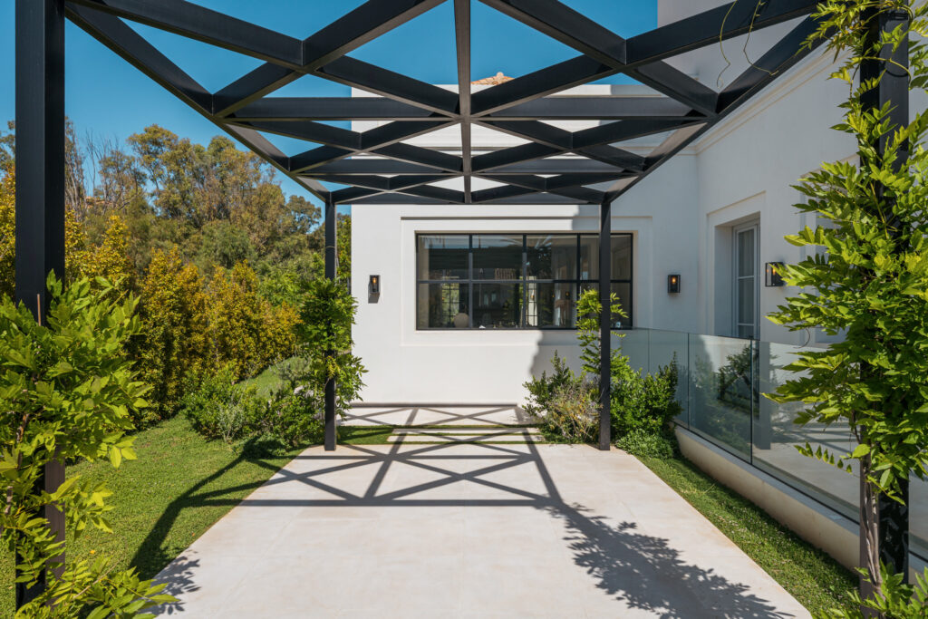 VILLA VALORA – BRAND NEW VILLA LOCATED IN NUEVA ANDALUCIA - Photo 45