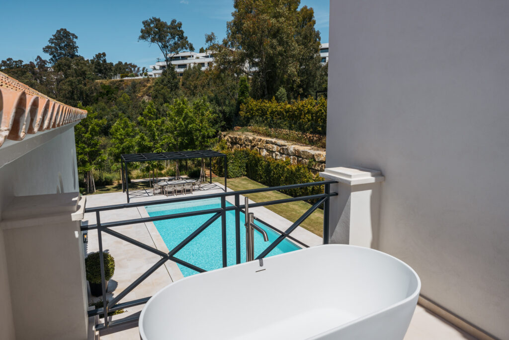 VILLA VALORA – BRAND NEW VILLA LOCATED IN NUEVA ANDALUCIA - Photo 29