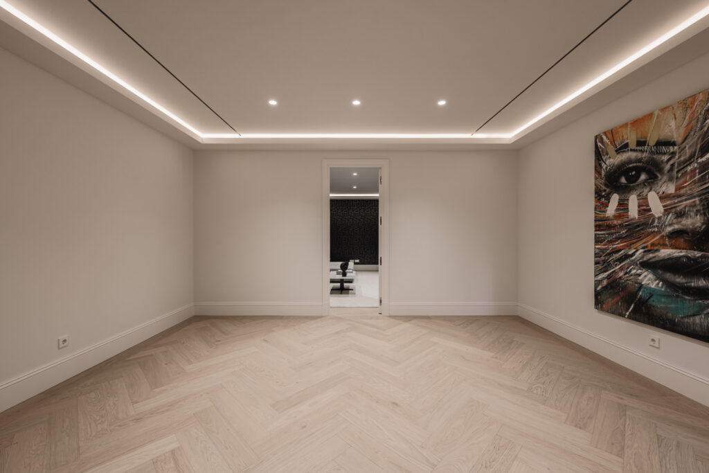 VILLA VALORA – BRAND NEW VILLA LOCATED IN NUEVA ANDALUCIA - Photo 18